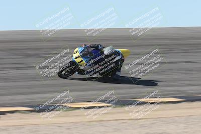 media/Oct-13-2025-Moto Forza (Mon) [[a66d839500]]/3-B Group/Session 2 (Bowl)/